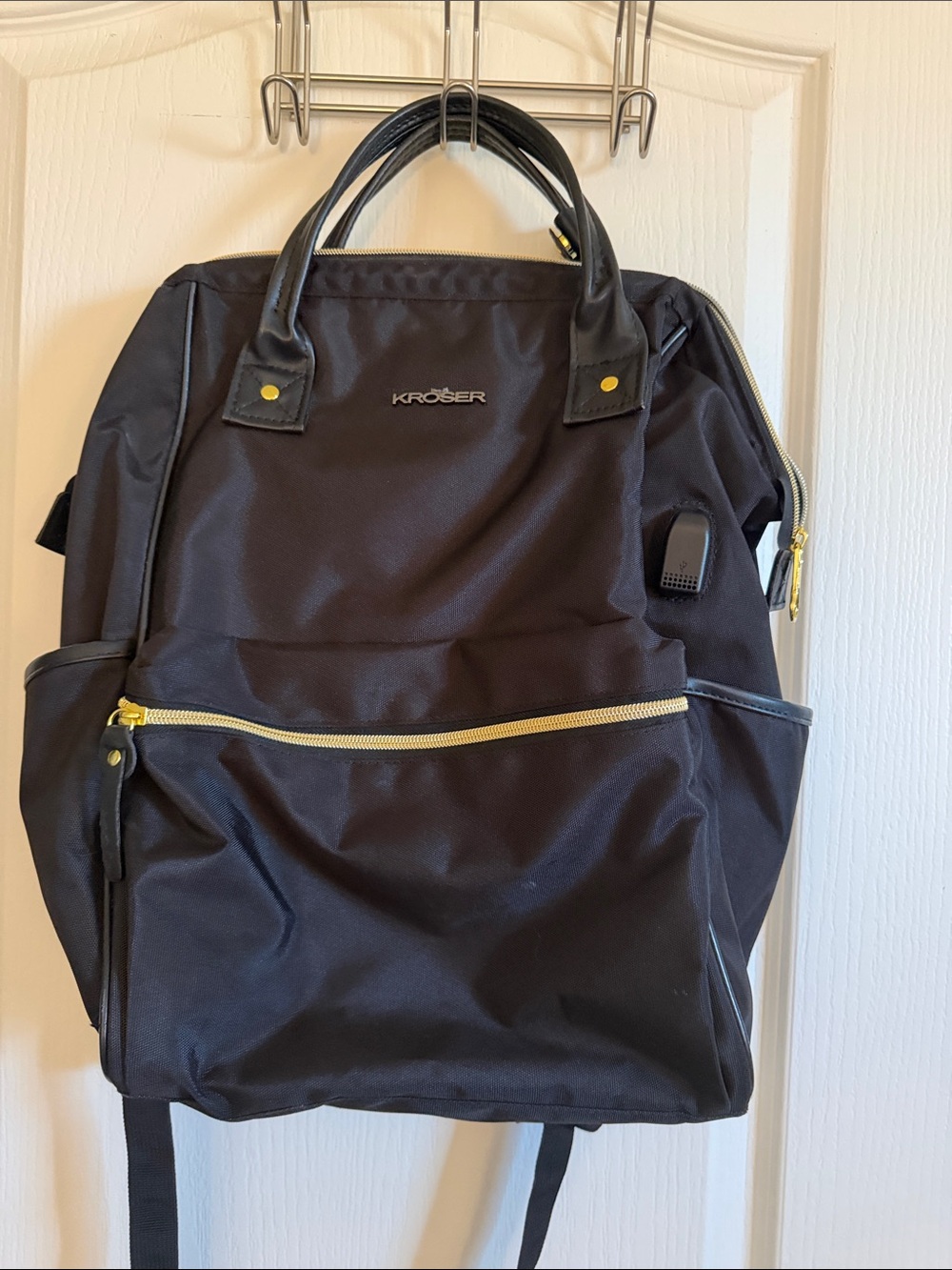15.6 KROSER Black Women’s Backpack — Travel & Everyday Organizer